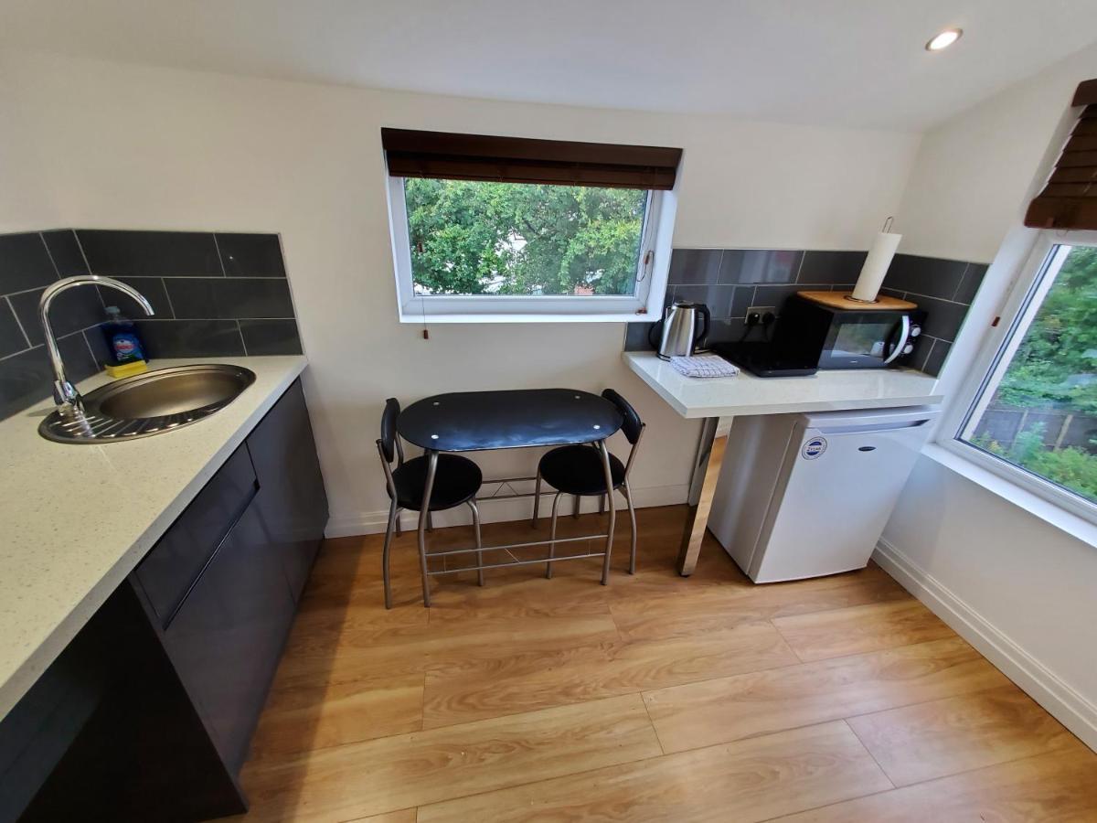 Eccles The Ashcroft Apartments Free Parking מראה חיצוני תמונה